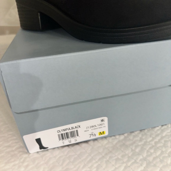 BRAND NEW NWT LIFESTRIDE Olympia Knee High Boot 7.5 - Picture 2 of 4